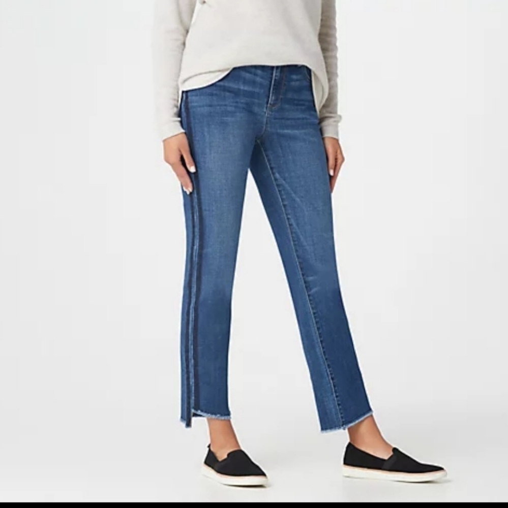 LOGO by Lori Goldstein straight leg jeans